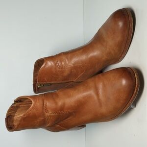 Frye Claire Cognac short ankle boots / booties women size 11